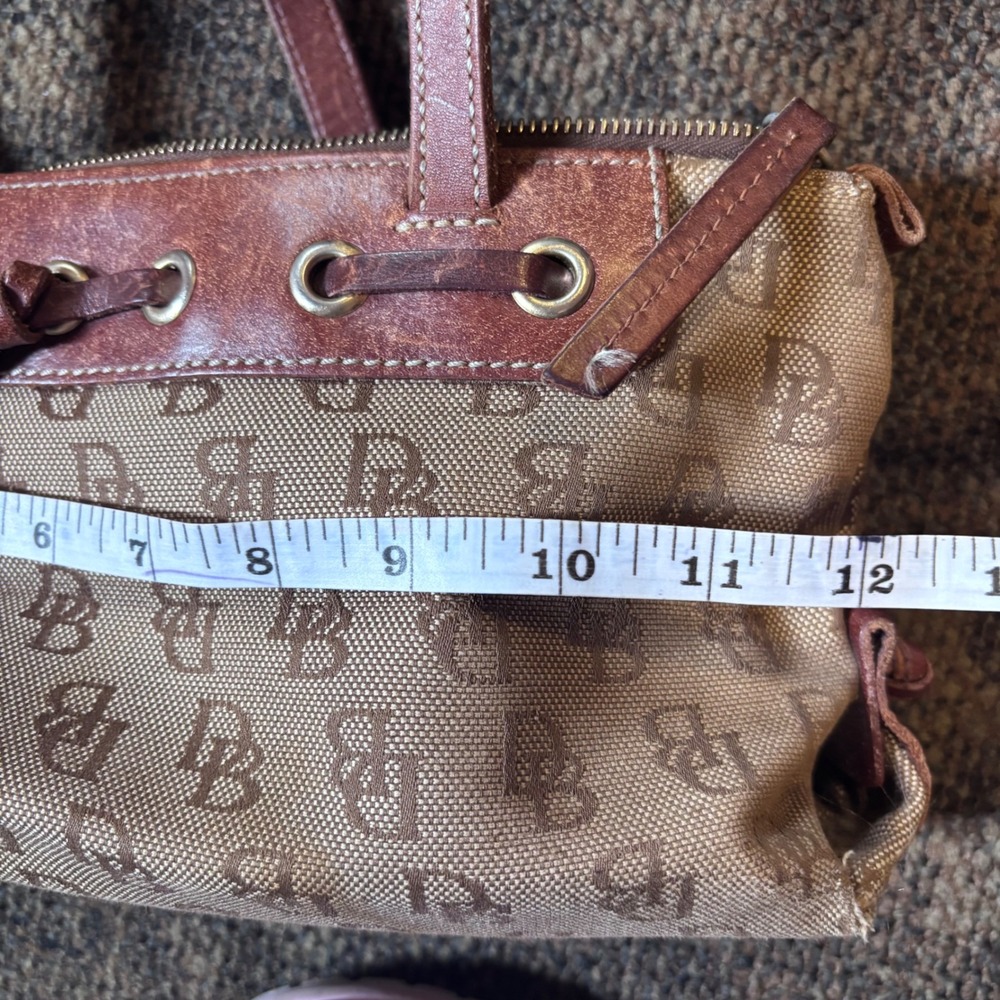 Vtg Dooney & Bourke Monogram Canvas Leather Trim Shoulder Bag Tan Brown Y2K Tote - Picture 8 of 12